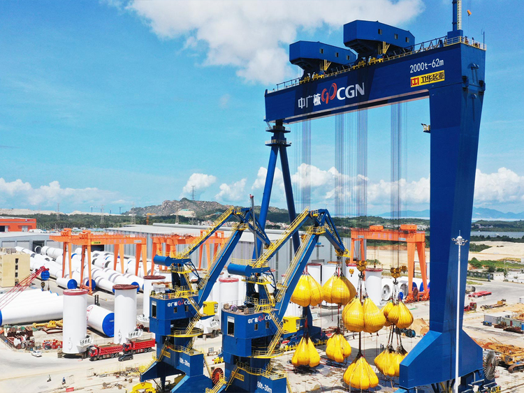 Oversized gantry crane