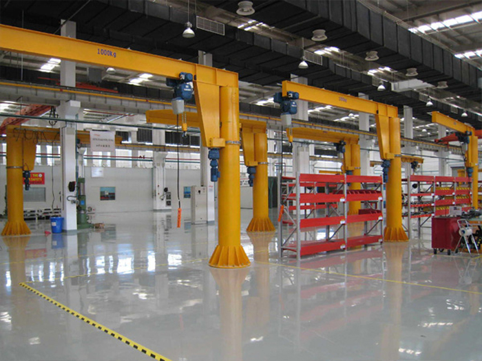 Fixed column jib crane